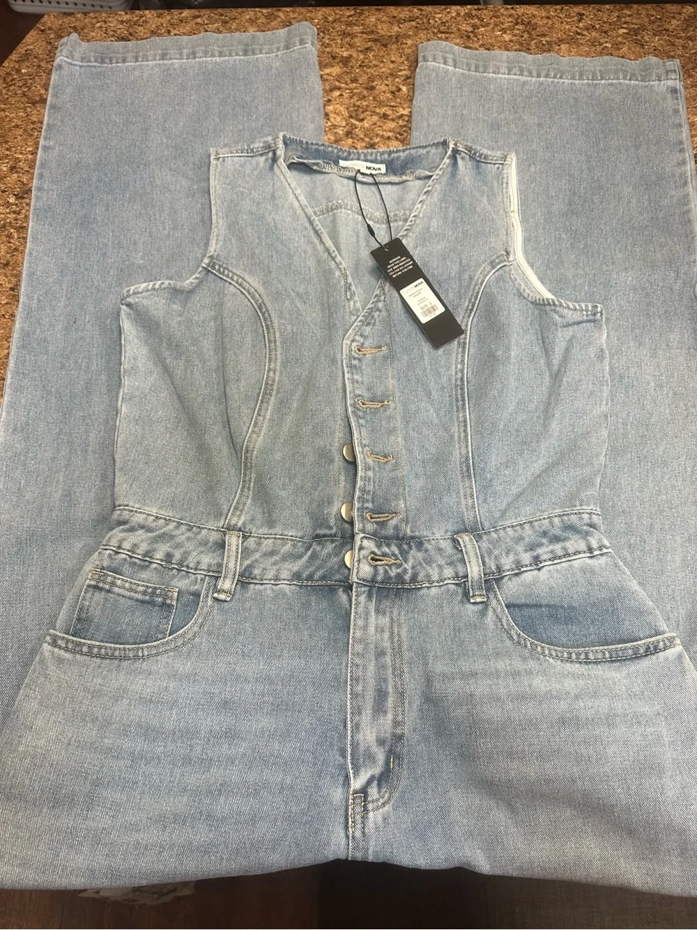 NWT Fashion Nova Jessica Light Wash Denim Sleeveless Button-Front Jumpsuit Large - Picture 7 of 9